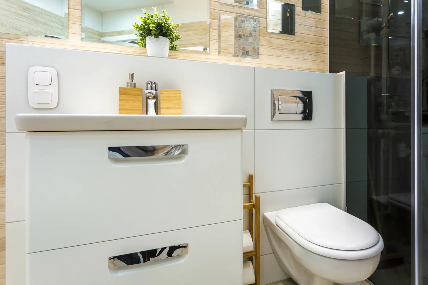 Best Smart Toilets for Small Bathrooms: Compact & Space-Saving Toilet in Tiny Modern Bathroom