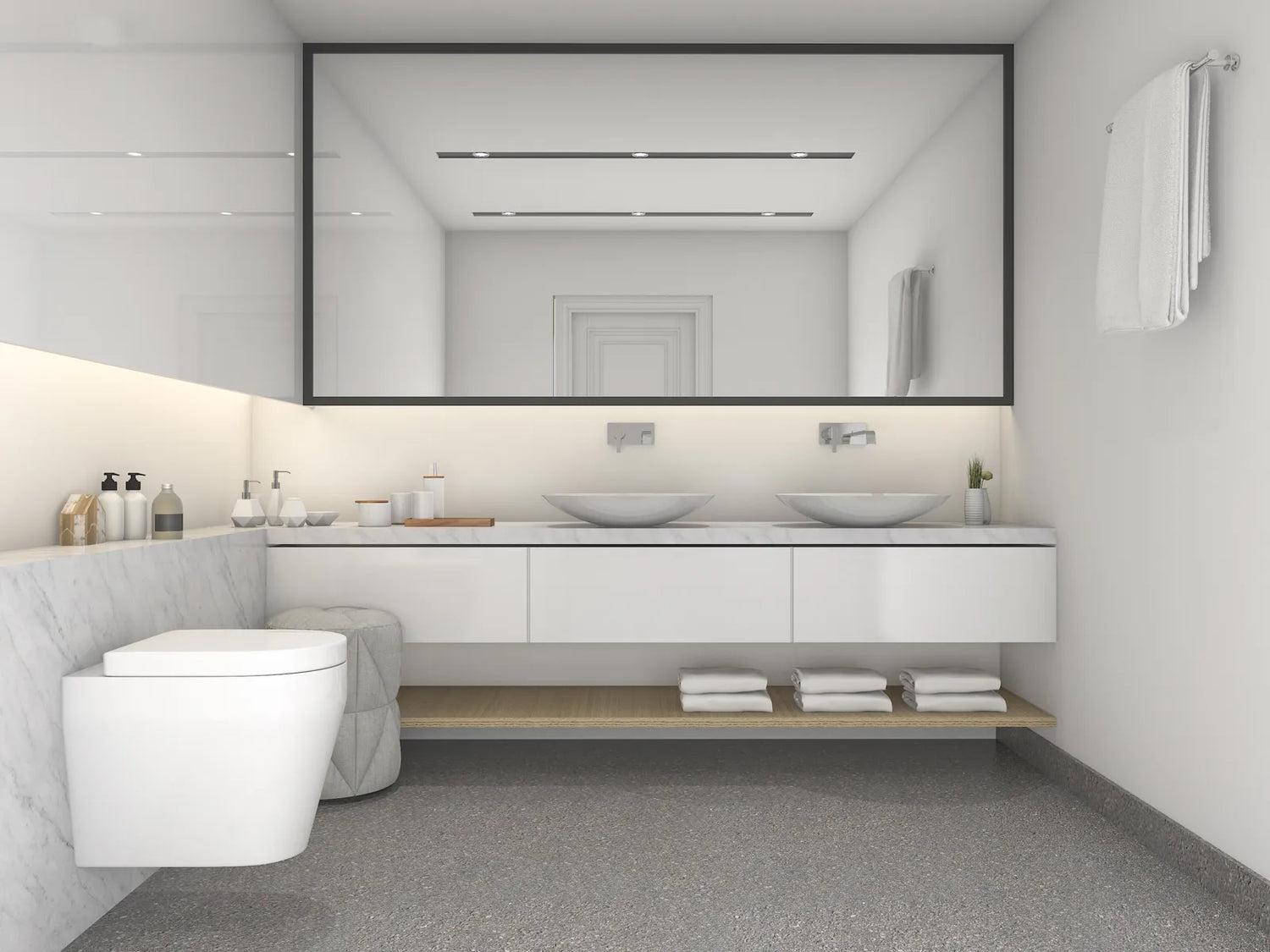 Smart toilet for women's wellness: Electric bidet seat for enhanced bathroom hygiene and comfort.
