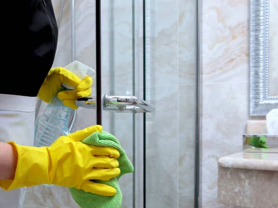how to remove glass water spots