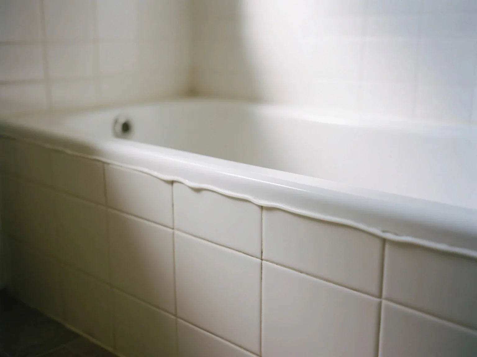 tub caulk